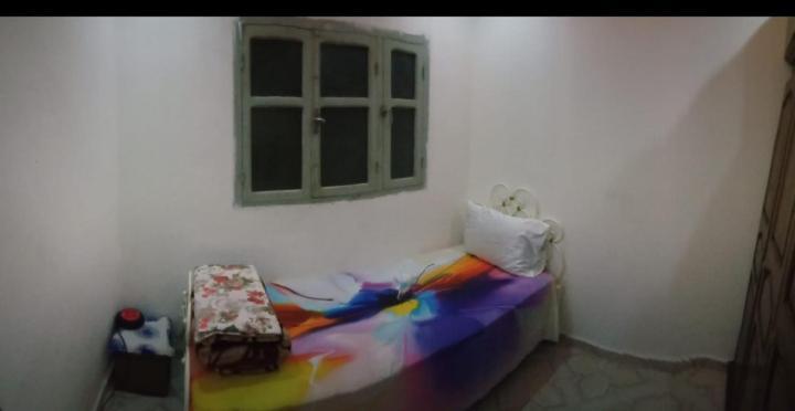 غرفة فردية خاصة للاناث Apartment Bel Aroussi Bagian luar foto